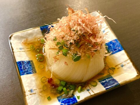 出汁の旨味たっぷり!【新玉ねぎのお浸し】